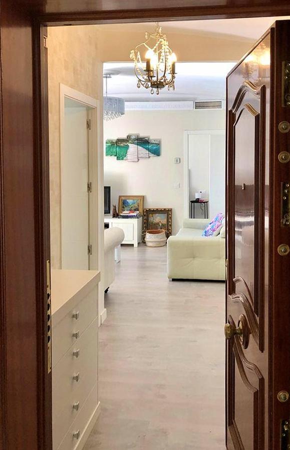 Apartamento A 50 Metros De La Playa Malagueta Con Vistas Al Mar Málaga Esterno foto