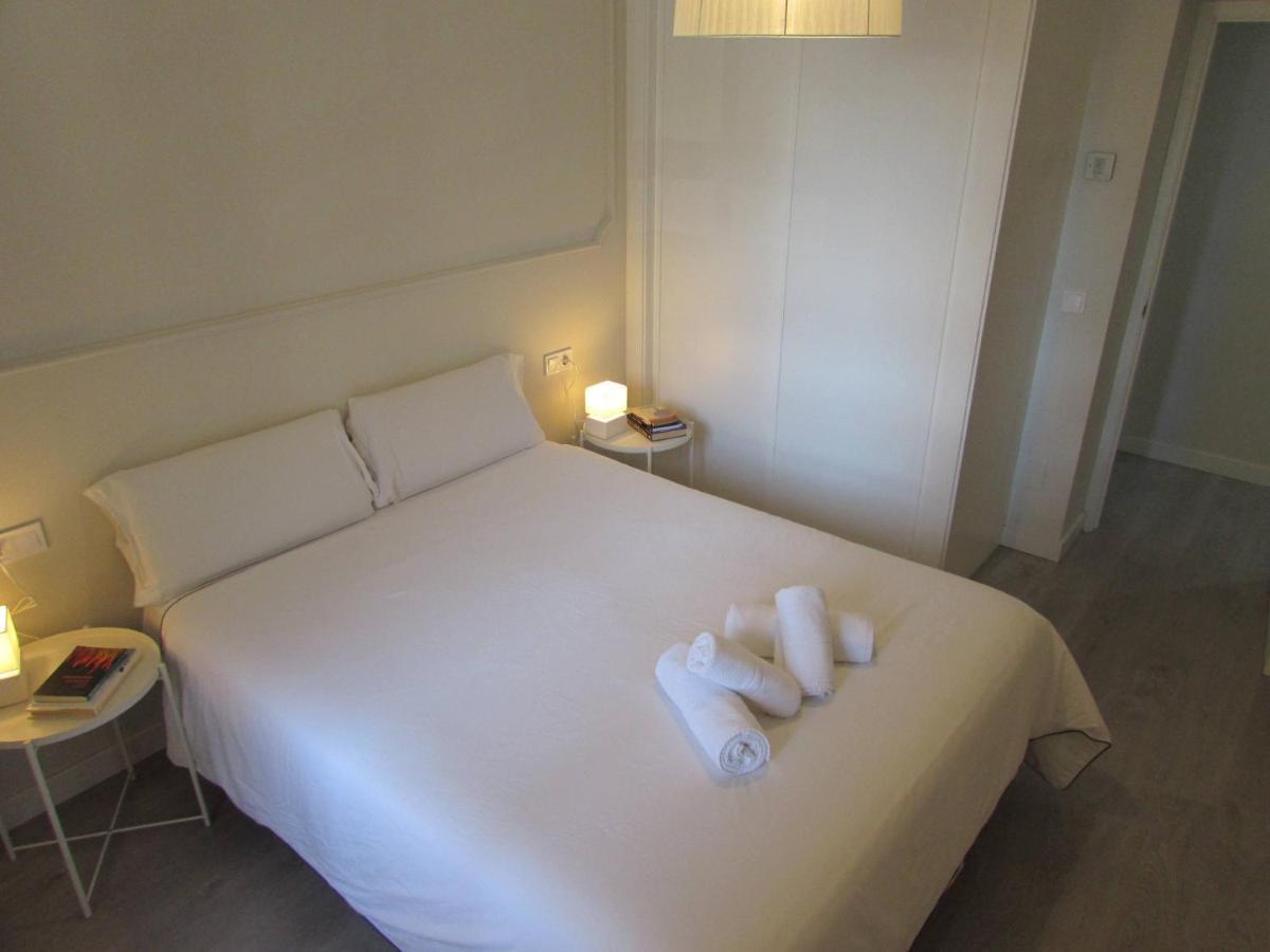 Apartamento A 50 Metros De La Playa Malagueta Con Vistas Al Mar Málaga Esterno foto