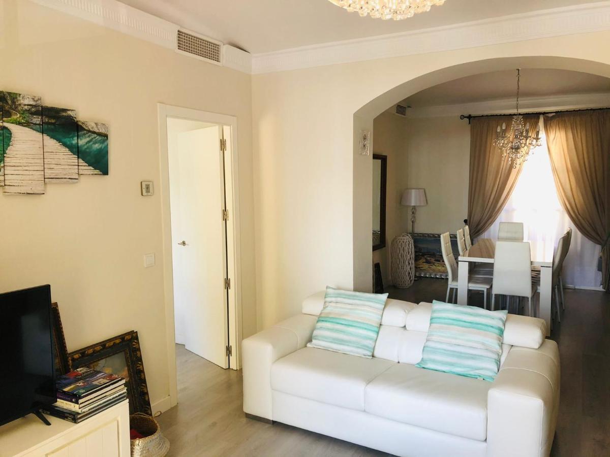 Apartamento A 50 Metros De La Playa Malagueta Con Vistas Al Mar Málaga Esterno foto