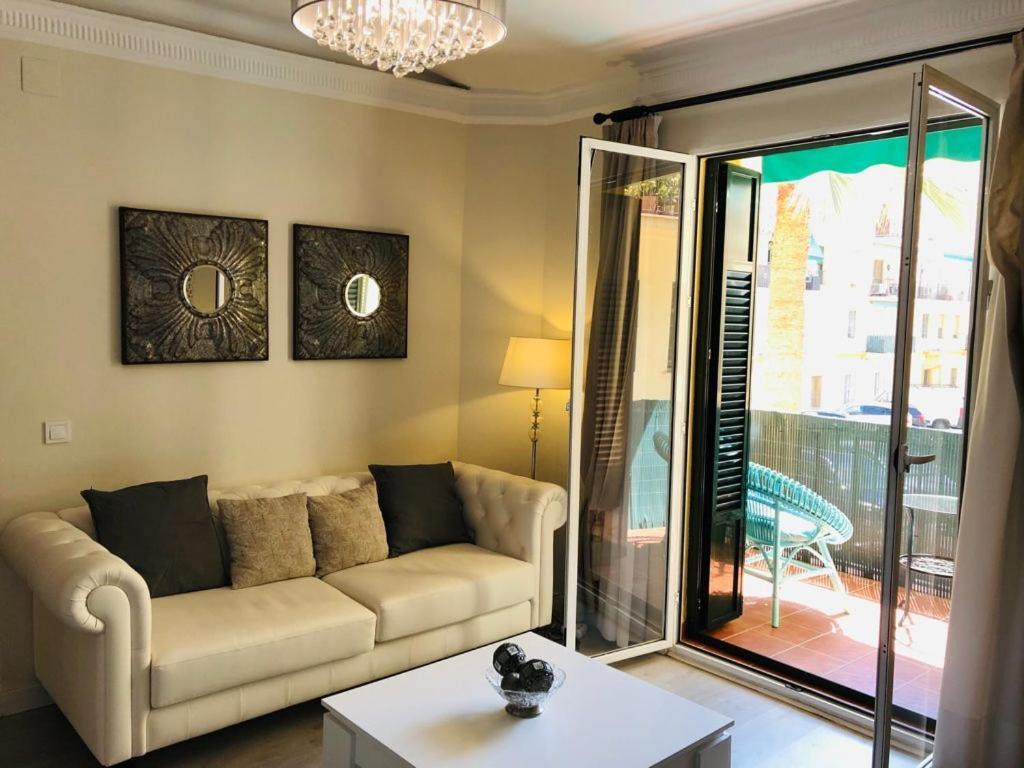 Apartamento A 50 Metros De La Playa Malagueta Con Vistas Al Mar Málaga Esterno foto